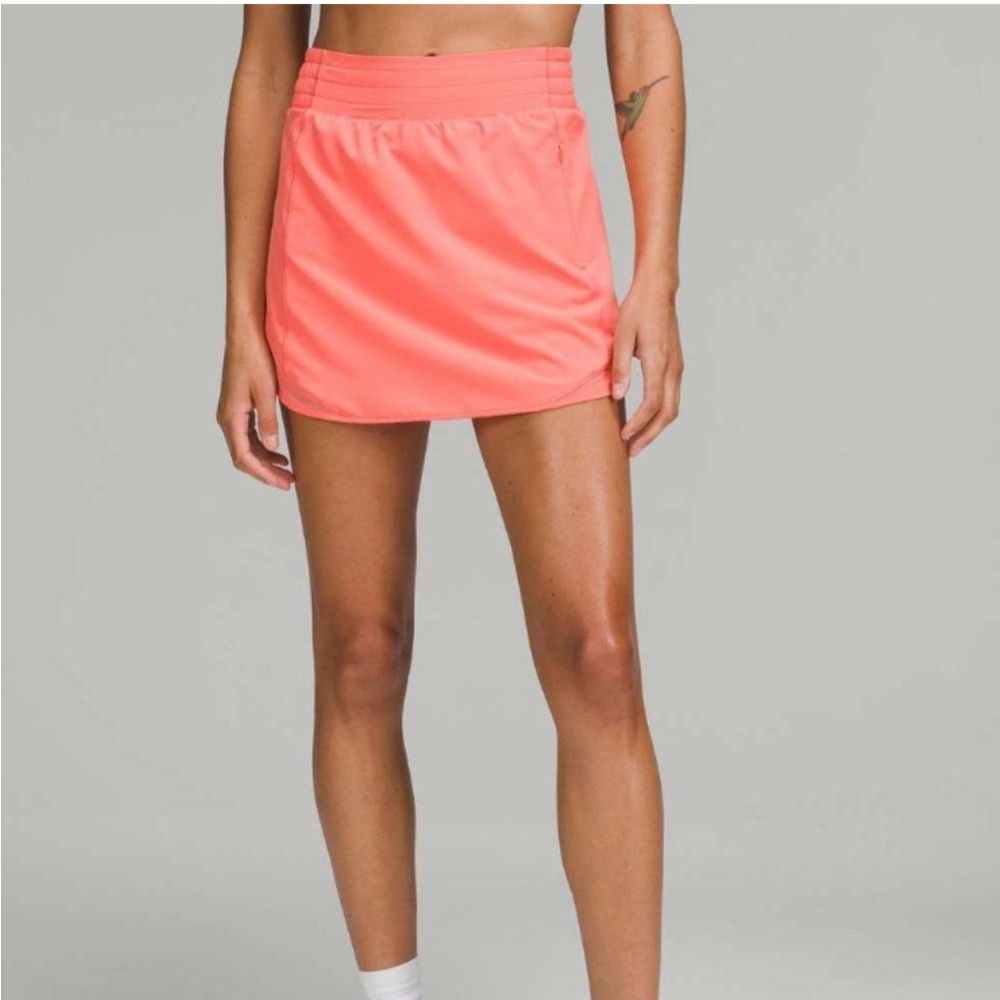 Lululemon Hotty Hot High Rise Skirt Size 4 Long Color Raspberry Cream